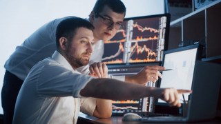 Large Commercial Traders Positioned for Higher Metals Prices