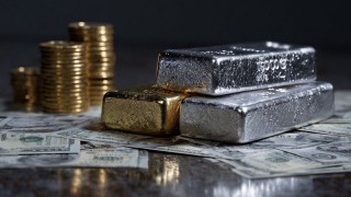 How Currency Stress Is Pushing Gold & Silver to New Highs